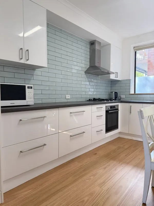 Updated kitchen with gas cooktop, Caulfield North